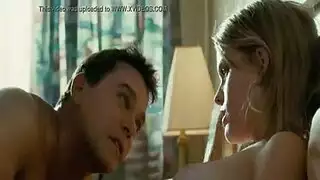 مشهد جنسي خام مُسرب – محتوى صريح محذوف لممثلة مشهورة