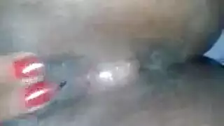 عاهرة الفم الكاملة جيسيكا جايمس تتوسل لقضيب قاسٍ لتمصه