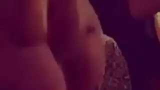 عروس سعودية ممتلئة الجسم تفتح ساقيها السمينتين لجنس عاصف في شهر العسل بالفندق