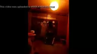 تدليك سامانثا الصغيرة الإيروتيكي يطلق جنون القذف الداخلي