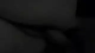 مشهد إباحي: مضاجعة مهبلها حتى القذف