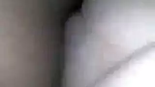 جلسة نكاح حلق عميق وبصق على فتاة مراهقة بجوار الموقد